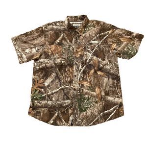 Magellan Realtree XL Camo Vented Shirt With Front Pockets